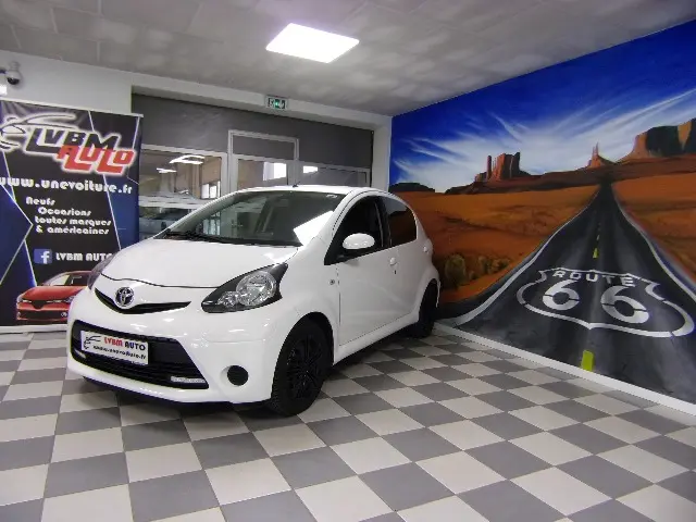 garage-auto-lvbm-houecourt-vosges-toyota-aygo-phase-3-1.0-vvti-68cv-cool-go-automatique-photo-1 garage-auto-lvbm-houecourt-vosges-toyota-aygo-phase-3-1.0-vvti-68cv-cool-go-automatique-photo-1